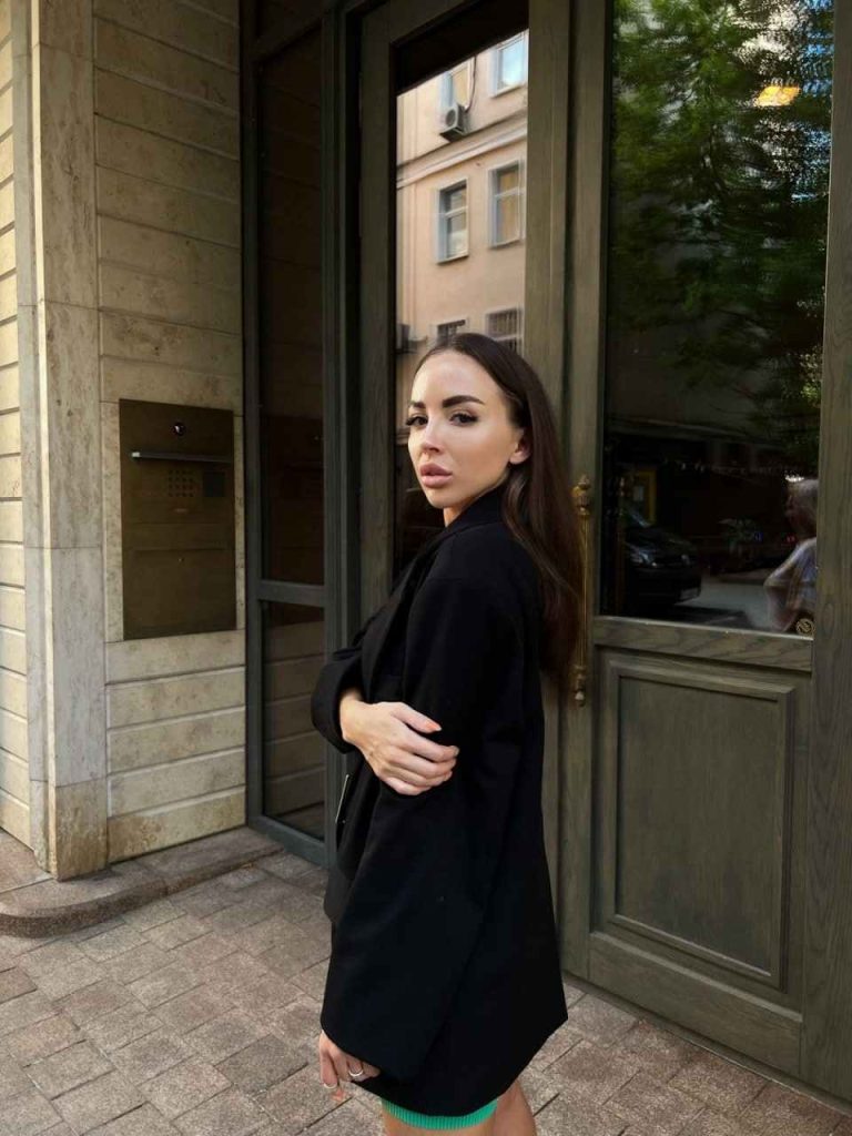 Эскортница Элизабет